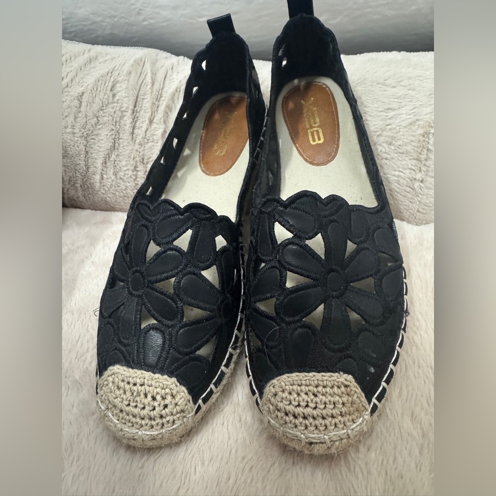 Black Floral Lace style Espadrilles | Size 8 | Chic & Comfortable